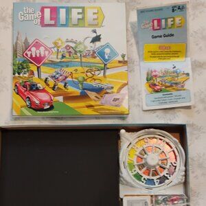 The Game of Life: Family Edition – Board Game